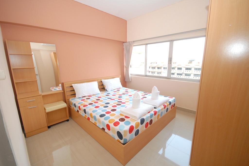 Cozy Loft Hostel Pattaya Exterior photo