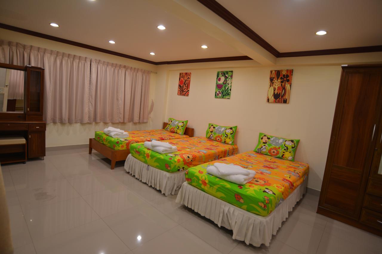 Cozy Loft Hostel Pattaya Exterior photo